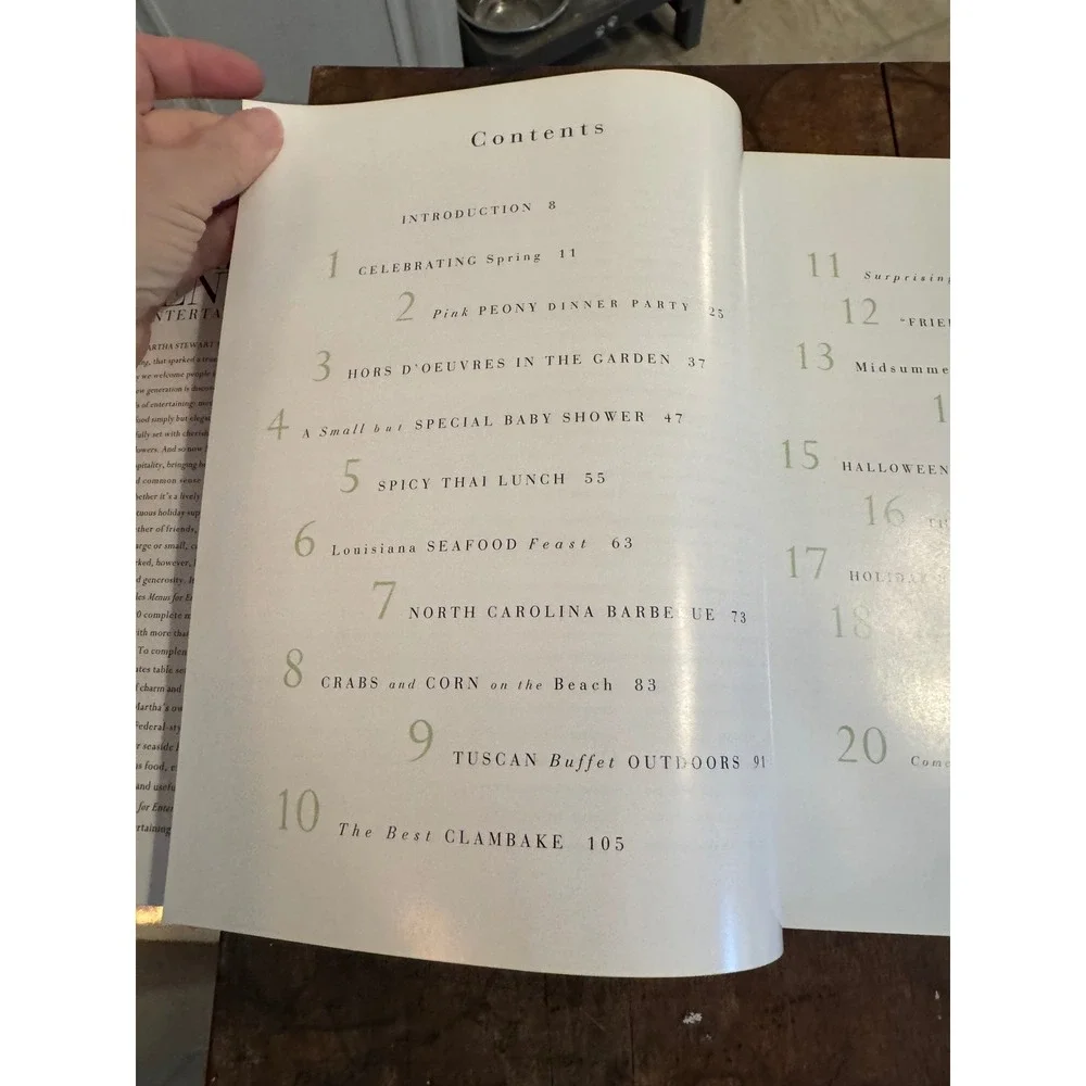 Martha Stewart's Menus for Entertaining Hardcover 1994 First Edition Cookbook